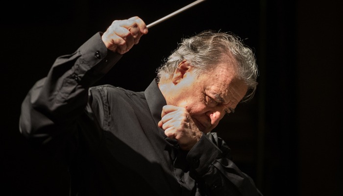 Il 9-10 gennaio Renzetti dirige la Nona Sinfonia di Beethoven